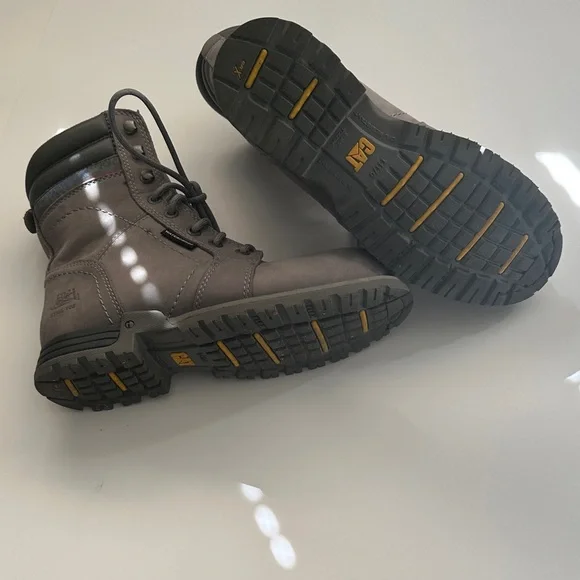 Timberland Gray Women's Boots - Picture 3 of 3